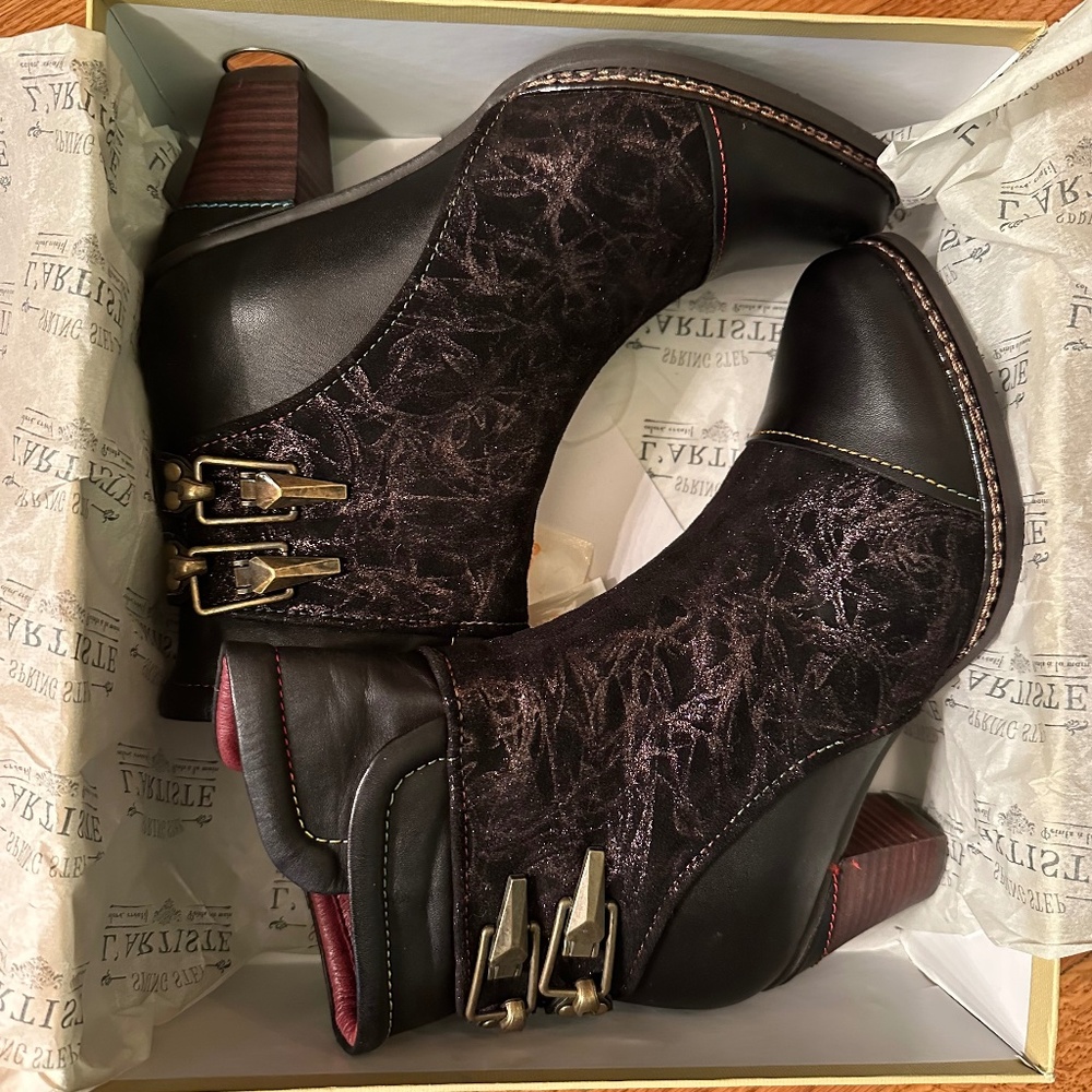 New Spring Step L'Artiste ankle boots, size 38
